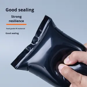Bolsa de embalaje densa Ziplock negra Cadena de clip de PE espesada a prueba de luz Sellado Envío gratis para calcetines - Product Image 1