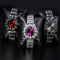 Montre personnalisée en acier inoxydable pour homme, boîtier irrégulier à pointes, style Dark Pioneer, montre-bracelet Cyber Goth à bords effilochés