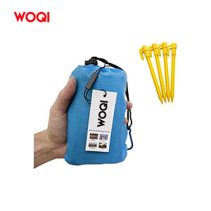 ผ้าห่มกลางแจ้ง WOQI ขนาด 71x55 นิ้ว รูปทรงสี่เหลี่ยมผืนผ้า ทำจากไนลอน กันทราย ใช้ปูปูนสำหรับตั้งแคมป์ ชายหาด เดินป่า ท่องเที่ยว สีฟ้าพีค็อก - Product Image 4