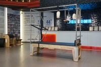 Lit de Pilates Cadillac MJD M201A en chêne durable pour usage domestique et commercial, entraînement de yoga, fitness, musculation, boîte en bois