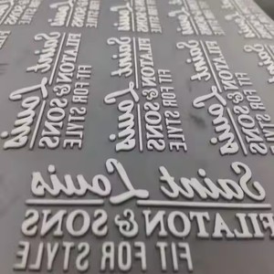 Logotipo de silicona reciclable 3D, transferencia de calor de goma de Pvc, etiqueta adhesiva de silicona para planchar en la ropa - Product Image 3