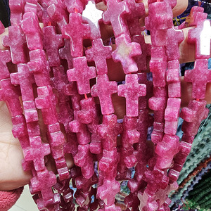 MJ3198 <span class=keywords><strong>Piedra</strong></span> Semipreciosa Natural, Cuentas <span class=keywords><strong>de</strong></span> <span class=keywords><strong>Jade</strong></span> <span class=keywords><strong>Verde</strong></span> Teñidas en Varios Colores con Forma <span class=keywords><strong>de</strong></span> Cruz - Product Image 2