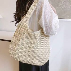 2025 New Spring and <b>Summer</b> Large Capacity Laptop Beach <b>Bag</b> New Style Straw Tote Shoulder <b>Bag</b> with Zip Closure Polyester Lining - Product Image 4