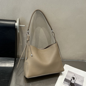 Bolso de Hombro de Cuero Granulado de Lujo para Mujer, Bolso Minimalista Tipo Hobo, Bolso de Mano de Cuero Genuino de Alta Calidad - Product Image 5