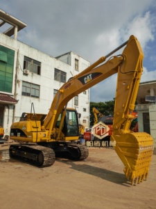 Excavatrice hydraulique Caterpillar 320C d'occasion, équipement de 20 tonnes, excavatrice Cat 320 320D, adaptée aux grands travaux de construction routière - Product Image 1