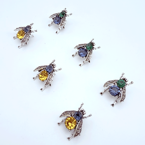 Épingles en émail personnalisées sans minimum de commande, fabrication directe en Chine, badge en métal rétro insecte, électroplaqué, fermoir papillon, marque TLON - Product Image 3