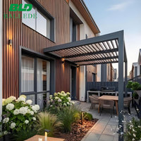 Pergola en aluminium robuste pour patio de jardin avec lames orientables, protection UV et style extérieur moderne