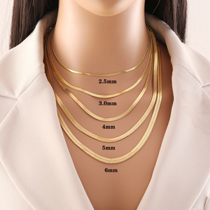 Collar de cadena de eslabones planos tipo hueso de serpiente para mujer, de 2.5-6mm, chapado en oro de 18K, de acero inoxidable, joyería económica - Product Image 1