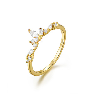 Anillo CANNER S925 de Plata de Ley con Zirconia Cúbica en Forma de Gota de Agua, Color Verde Menta y Blanco, Chapado en Oro de 18k - Product Image 1