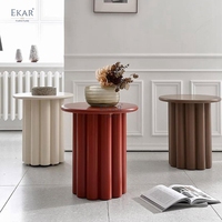 Table d'appoint moderne minimaliste cannelée, table basse ronde colonne, table de chevet nordique, table d'appoint sculpturale pour villa