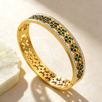 Bracelet géométrique en acier inoxydable anti-goutte, design floral ajouré luxueux et exclusif, plaqué or 18 carats, le plus vendu