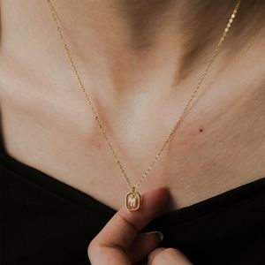 Collier pendentif lettre alphabet en argent sterling 925 plaqué or pour femme, idéal pour cadeaux et fêtes (vente en gros) - Product Image 2