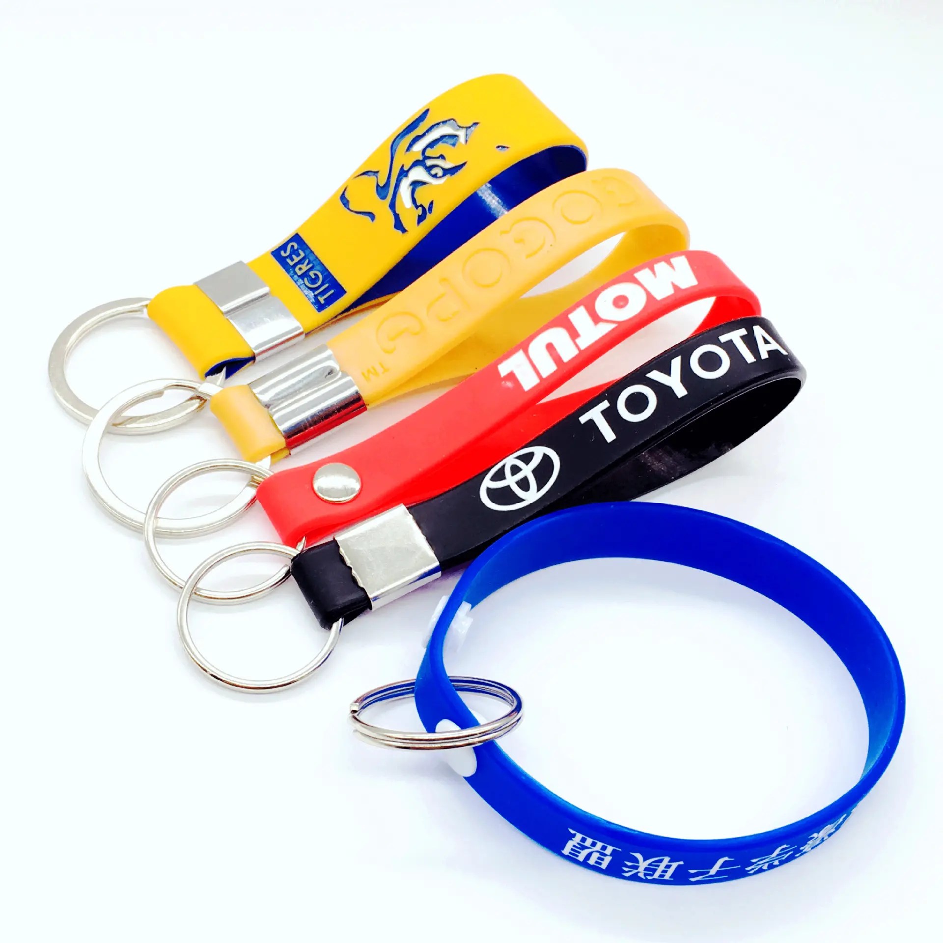 promotional gifts 2 in 1 wrist band custom logo silicone key chains