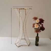 Support à fleurs en métal doré et argenté 80 cm, décoration de mariage, centre de table, vase à fleurs pour la décoration de fête de mariage