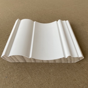 Moldura de Pino Radiata Blanca Preimpregnada Directa de Fábrica, Perfil FJ para Cornisa de Techo y Remate de Pared, Suministro Directo de Fábrica - Product Image 1