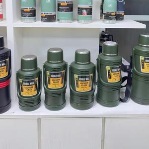 <span class=keywords><strong>Thermos</strong></span> isotherme en acier inoxydable de grande capacité (<span class=keywords><strong>4</strong></span> <span class=keywords><strong>litres</strong></span>) avec poignée, idéal pour le camping, les voyages et les activités de plein air - Product Image 4