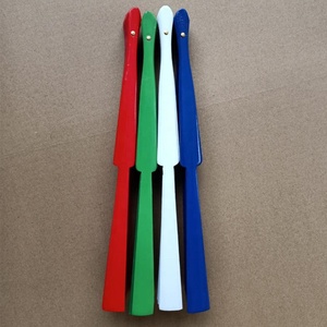 Abanico Plegable Español de Madera Pericon Rojo Hecho a Mano de 23 cm, Estilo ROMANCE para Danza Flamenca y Regalos Promocionales - Product Image 6
