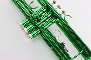 <span class=keywords><strong>Prix</strong></span> de gros <span class=keywords><strong>trompette</strong></span> verte corne en laiton vent instrument de musique pour débutants - Product Image 5