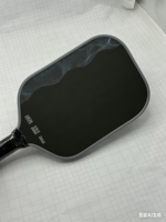 Raket Pickleball Serat Karbon Mentah T700 yang Disetujui USAPA, Inti EPP Berputaran Tinggi 16mm Thermoformed, Profesional, Portabel, dan Tahan Lama