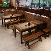 Ensemble de mobilier commercial traditionnel pour restaurant, idéal pour les salles de thé et de fondue, avec bancs, tables et chaises en bois massif, durable et écologique