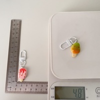 Porte-clés en résine en forme de sucette glacée au citron, de fruit simulé, de bâtonnet glacé à la fraise, de dessert, mini pendentif alimentaire, décoration de sac, cadeau