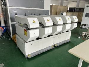 Machine de remplissage de couettes et d'oreillers entièrement automatique, intelligente, haute vitesse, à 10 canaux, type canal, KWS-2610P, erreur de 0,5g - Product Image 2