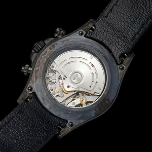 Montre chronographe de luxe exceptionnelle en carbone forgé noir avec cristal saphir, cadran panda inversé, lumineuse, automatique, unisexe, Speedway - Product Image 6