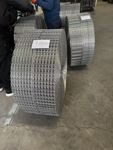 Grillage soudé galvanisé à chaud, diamètre du fil 1,6-2,8 mm, taille des mailles 25,4x67 mm, service de soudage personnalisé pour l'eau et les eaux usées - Product Image 6