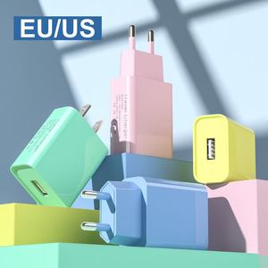 ที่ชาร์จสำหรับเดินทาง 2.4A USB 10W EU US Plug ใช้ได้กับโทรศัพท์แอปเปิล หัวเว่ย เสี่ยวหมี่ ออปโป้ดีไซน์มาการองสีสันสดใส - Product Image 1