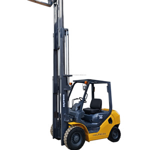 Montacargas Diésel Komatsu FD30 de 3 Toneladas Usado, Máquina Elevadora Japonesa de Segunda Mano con Componentes de Rodamientos de Motor, Montacargas en Venta - Product Image 1