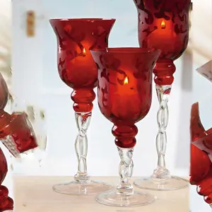郁金香风格红色蚀刻设计长茎 glas 蜡烛台套 3 个高蜡烛台