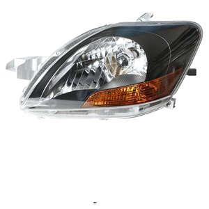 Faro Delantero Halógeno Versión Estadounidense 8117052A80 para Autos Toyota Vios y Yaris - Product Image 4