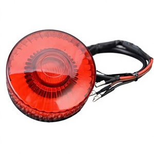 Feu arrière LED universel E-Mark <span class=keywords><strong>ABS</strong></span> rouge/fumé petit rond pour ATV, UTV, <span class=keywords><strong>moto</strong></span> – Feu de position, de <span class=keywords><strong>frein</strong></span> et d'arrêt - Product Image 3