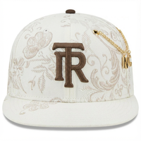 Casquette de baseball de luxe personnalisée à bord plat brodée de fleurs avec breloque chaîne dorée et patch TR, visière marron, style snapback, vente en gros