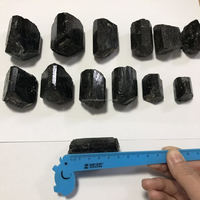 Großhandelspreis für Dünne Lange Natürliche Rohe Schwarze Turmalin-Kristalle Unregelmäßige Form DIY Umweltfreundlich für Handwerk