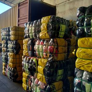 <span class=keywords><strong>Ropa</strong></span> Usada en Pacas Ukay Ukay: Sujetadores Deportivos <span class=keywords><strong>de</strong></span> Segunda Mano para Mujer, Marcas Variadas, en Lote - Product Image 5