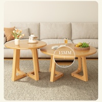 Table basse en bois massif, design moderne et minimaliste, salon, petit appartement, balcon, nouvelle collection 2025, style crème haut de gamme