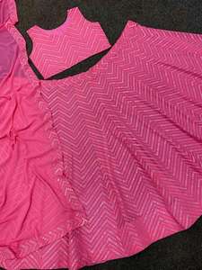 เสื้อผ้าปากีสถานแบบดั้งเดิมของผู้หญิงชุดแต่งกายสำหรับงานแต่งงานและงานปาร์ตี้ชาวอินเดียดีไซน์ล่าสุด - Product Image 6