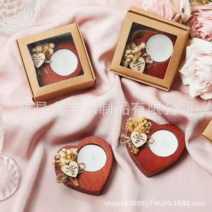 Portavelas de madera en forma de corazón con flores secas para decoración del hogar en el Día de San Valentín - Product Image 2