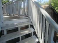 CBMMart extérieur limon en forme de L marches d'escalier en bois massif escaliers piliers en bois conceptions