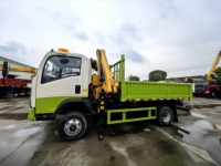Grue montée sur camion hydraulique Howo 3.2t à haute efficacité de travail Grues montées sur camion à flèche télescopique à vendre