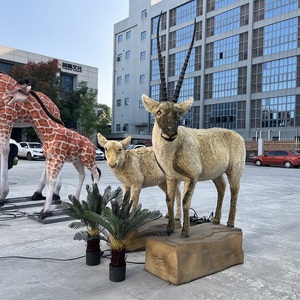Herbe de la Terre animée et personnalisable, réaliste, en forme de troupeau d'antilopes tibétaines, avec éléments métalliques, pour usage public intérieur/extérieur : centres commerciaux, aéroports, parcs de safari - Product Image 3