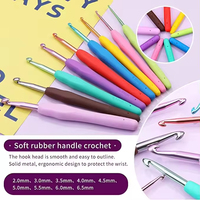 Kit de Crochet DIY & Ensemble d'Outils de Tricot pour Débutants - Sac de Voyage Portable avec Fonctionnalités Adhésives Invisibles pour Broderie et Couture