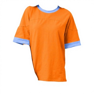 Camisetas de manga corta ajustadas para mujer, blusas informales de estilo urbano con dobladillo con abertura, logotipo personalizado, color en contraste, transpirables para verano - Product Image 3