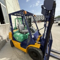 Chariot élévateur Komatsu de 3 tonnes, fabriqué avec soin, minutieux dans chaque détail, robuste et fiable, gère les charges lourdes avec facilité