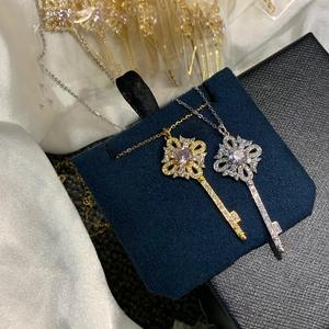 Collar de Plata de Ley S925 con Diseño Exquisito y Dulce, Cadena para Clavícula con Colgante de Tulipán, Mariposa y Flor, Collar de Moda - Product Image 3