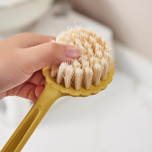 Brosse à vaisselle en silicone antiadhésive, douce pour les casseroles et poêles, manche long, couleur blanc et beige, outil de nettoyage anti-rayures - Product Image 3
