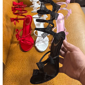Sandalias de tacón floral con diseño de serpiente en el tobillo para mujer, elegantes y a la moda para el verano. - Product Image 4