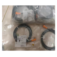 Nomor Pesanan EVC187 Kabel Koneksi EVC187 Soket M12 Sudut Siku 5 m PUR