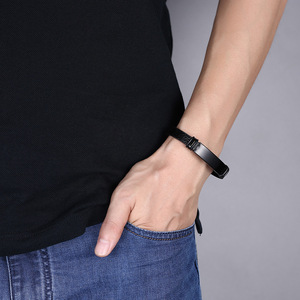 En gros Haute Qualité graver hommes en acier inoxydable <span class=keywords><strong>bracelet</strong></span> en <span class=keywords><strong>cuir</strong></span> pour hommes - Product Image 4